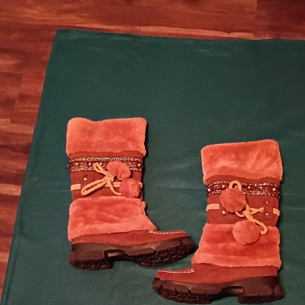 Cozy Brown/Tan Faux Fur Boots